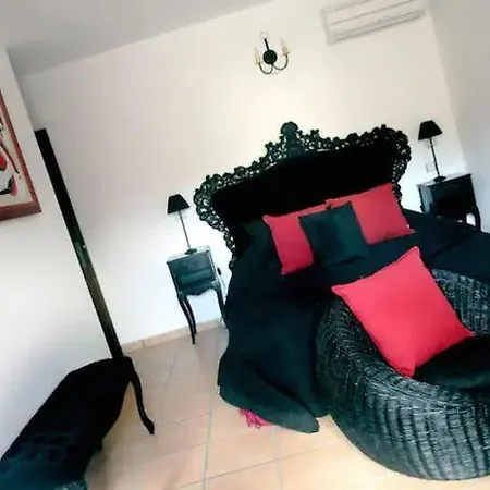 D'hotes Des Huppes Bed and Breakfast Νιμ