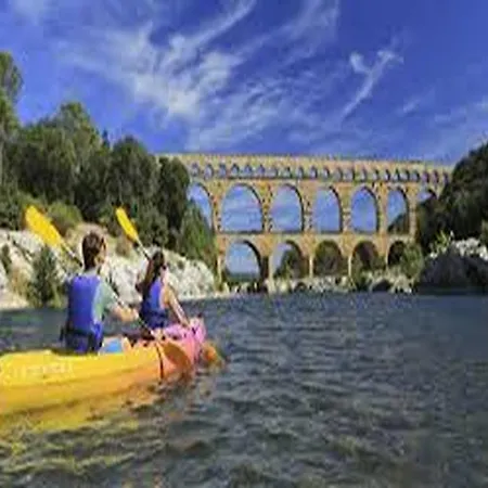 D'hotes Des Huppes Bed and Breakfast Νιμ